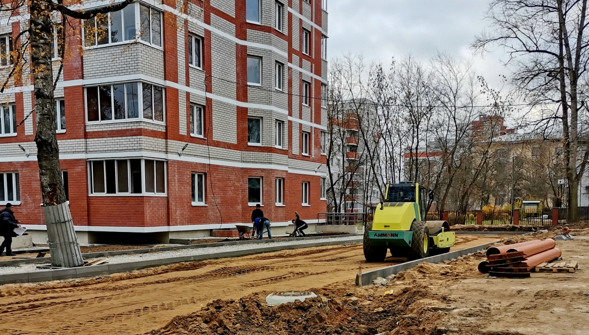 02.11.2021 Благоустройство территории вокруг дома